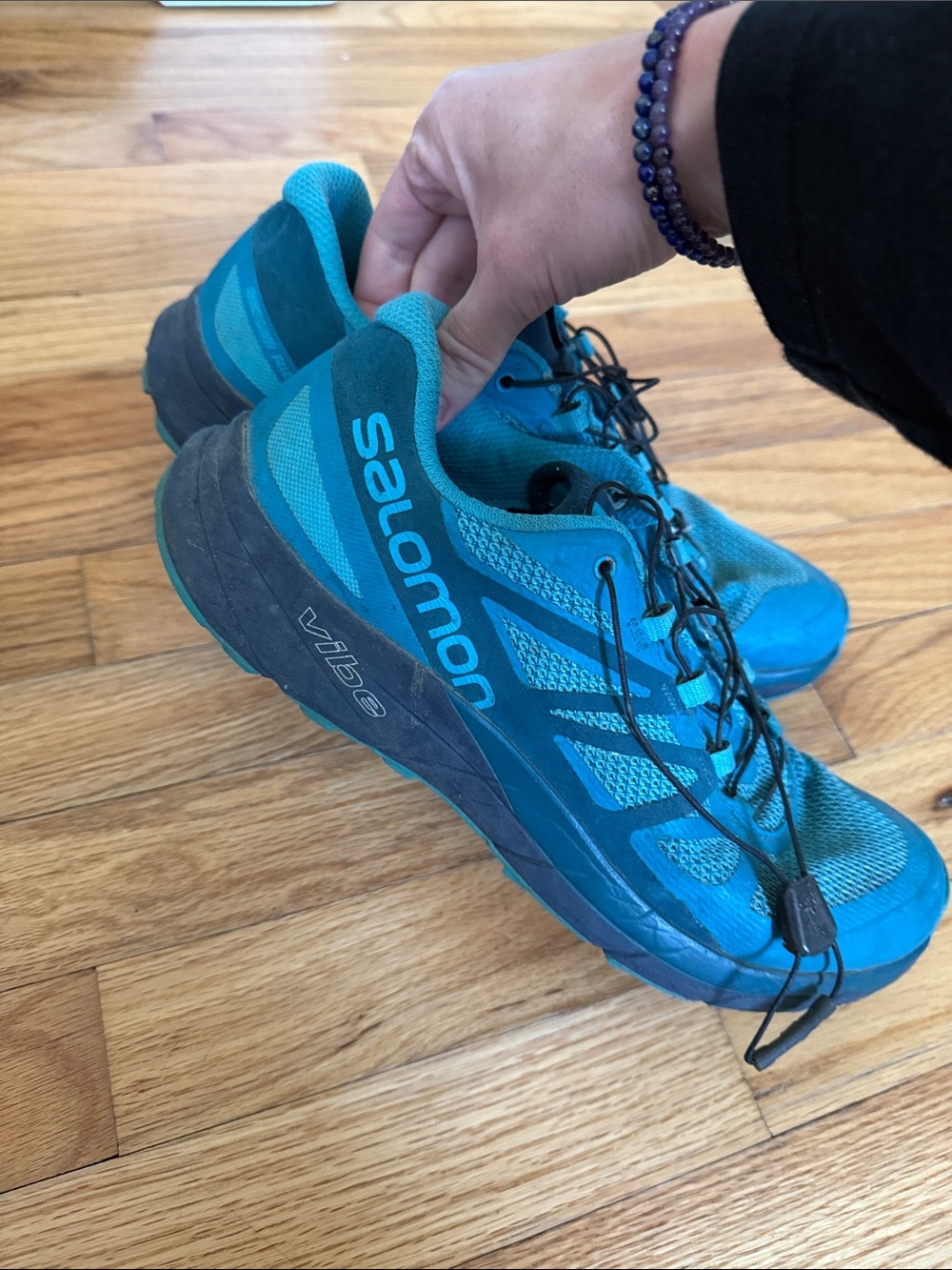 Salomon Bright Teal Vibe